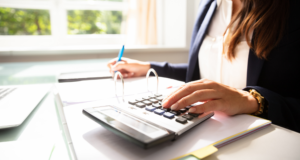 how does accounts receivable financing work